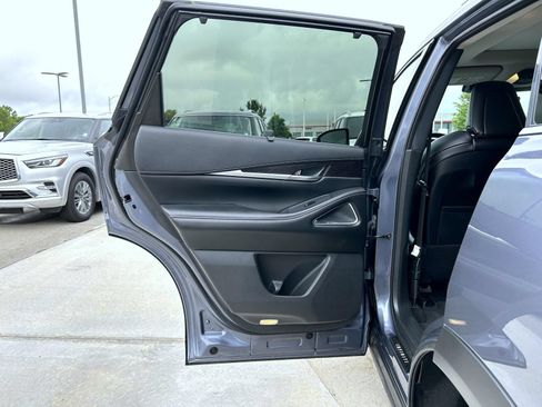 Used 2023 INFINITI QX60 Sensory w/ Vision Package AWD/4WD image 22
