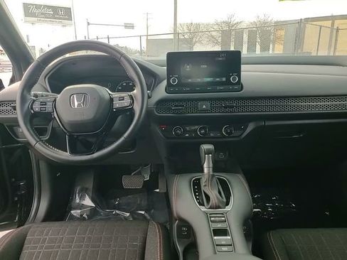 Used 2025 Honda HR-V Sport image 12
