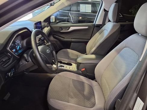 Certified 2022 Ford Escape SE w/ SE Sport Appearance Package FWD image 18
