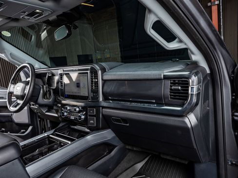 Used 2025 Ford F350 Lariat image 18