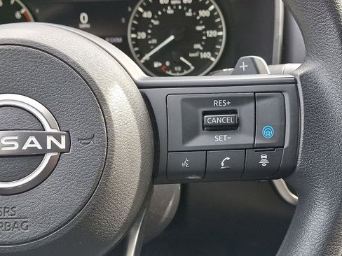 Used 2024 Nissan Rogue SV image 21