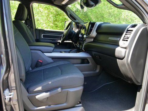 Used 2025 RAM 3500 Big Horn AWD/4WD image 41
