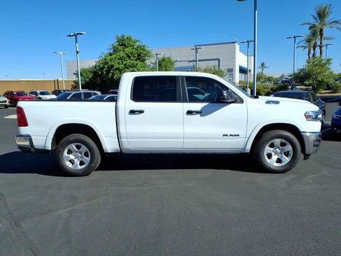 Used 2025 RAM 1500 Big Horn AWD/4WD image 3