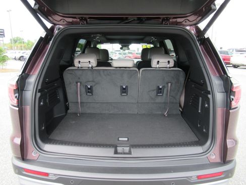 Used 2024 GMC Acadia Elevation w/ Luxury Package FWD image 37