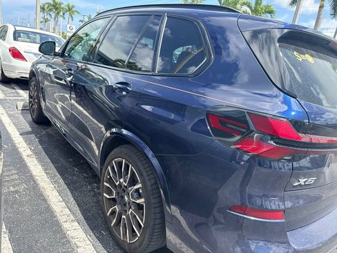Used 2024 BMW X5 xDrive40i w/ M Sport Package AWD/4WD image 10