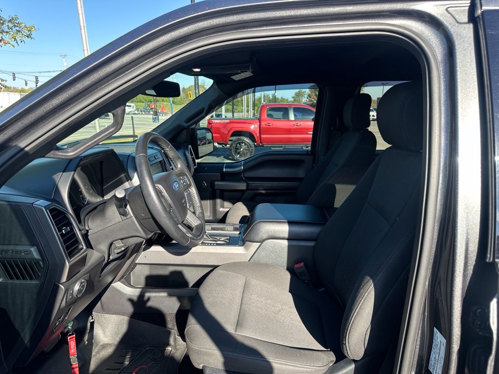 Used 2018 Ford F150 XLT w/ Equipment Group 302A Luxury AWD/4WD image 5