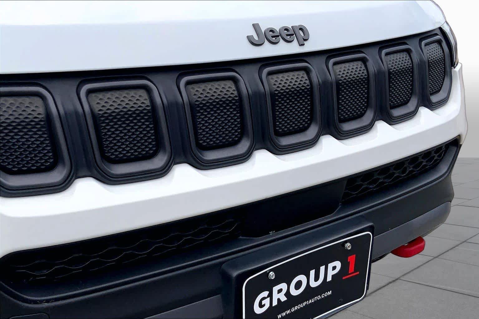 Used 2022 Jeep Compass Trailhawk AWD/4WD image 29