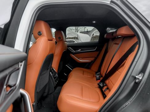 New 2026 Jaguar F-PACE R-Dynamic S image 16