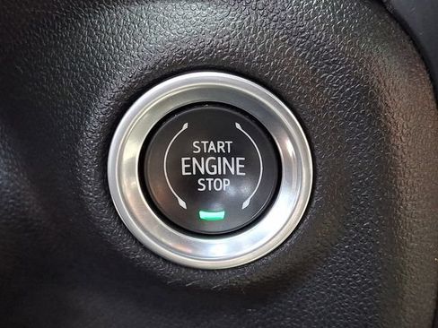 Used 2021 Chevrolet Silverado 1500 RST AWD/4WD image 23