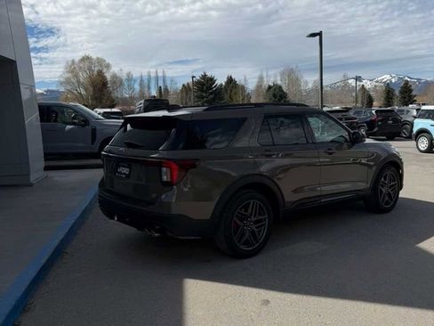 New 2026 Ford Explorer ST w/ Sun And Sound Package AWD/4WD image 10