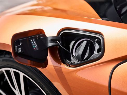 Used 2019 BMW i8 Coupe AWD/4WD image 10