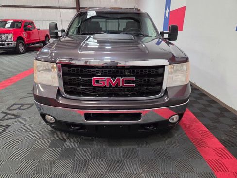 Used 2011 GMC Sierra 2500 SLT w/ SLT Convenience Package image 17