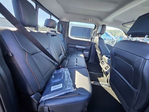 New 2026 Ford F250 Lariat w/ Black Appearance Package image 20