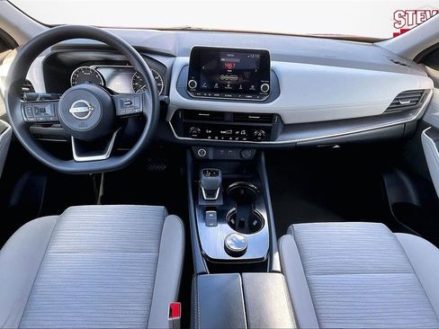 Certified 2023 Nissan Rogue SV image 7