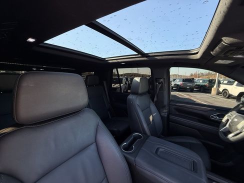 Used 2024 Chevrolet Tahoe Z71 w/ Luxury Package image 32