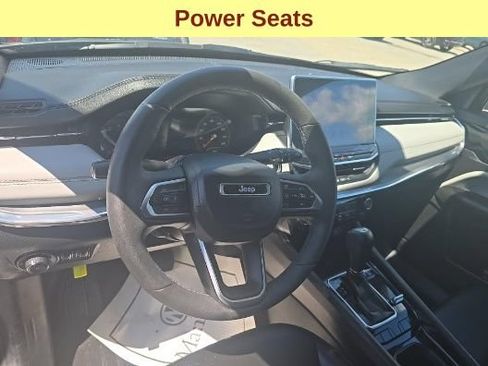 Used 2024 Jeep Compass Limited AWD/4WD image 11