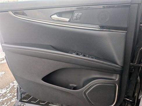 Used 2023 Lincoln Nautilus AWD image 14