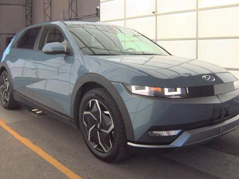 Used 2024 Hyundai Ioniq 5 SEL image 1