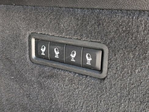 Used 2022 Jeep Grand Wagoneer Series I AWD/4WD image 8