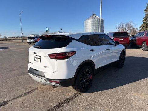 Used 2023 Chevrolet Blazer LT w/ Driver Confidence Package image 5