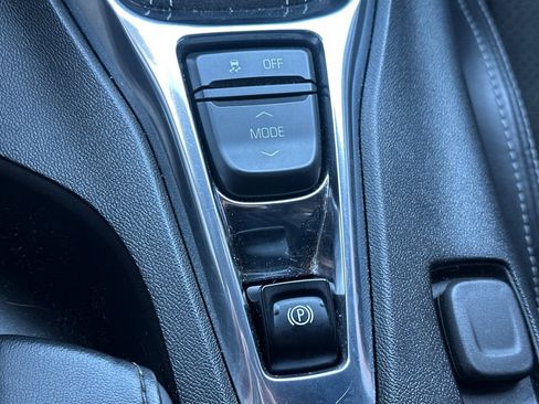 Used 2018 Chevrolet Camaro SS image 39