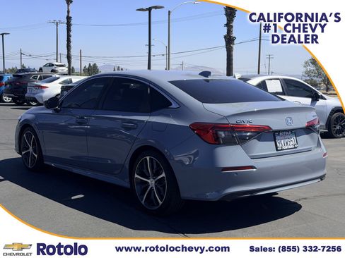 Used 2024 Honda Civic Touring image 4