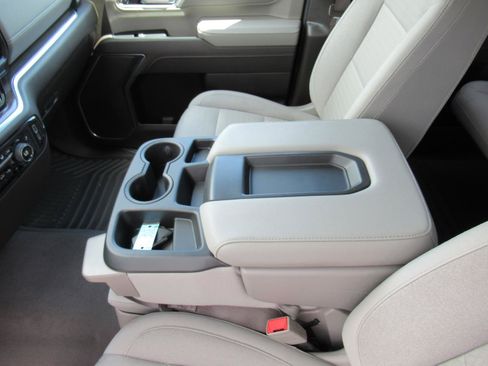 Used 2025 Chevrolet Silverado 2500 LT w/ All Star Edition AWD/4WD image 18