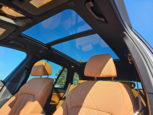New 2026 BMW X5 xDrive40i w/ M Sport Package image 28