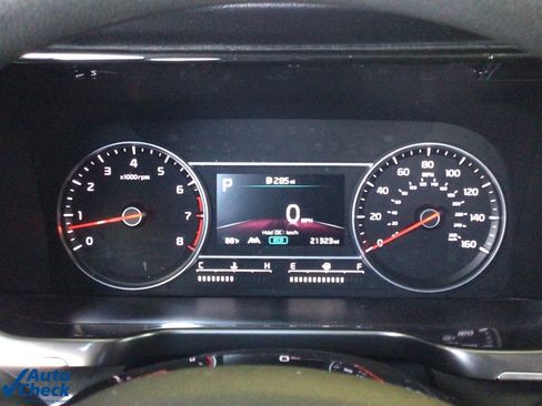 Used 2023 Kia Sorento LX image 21