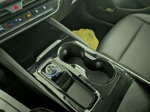 Certified 2025 Buick Envision Preferred image 29