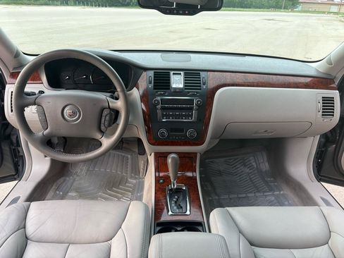 Used 2006 Cadillac DTS FWD image 45