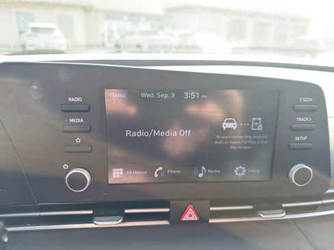 Certified 2024 Hyundai Elantra SE image 10