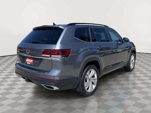 Certified 2023 Volkswagen Atlas SE w/ Panoramic Sunroof Package AWD/4WD image 8
