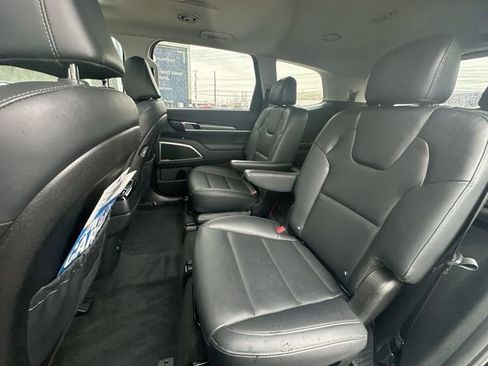 Used 2022 Kia Telluride S AWD/4WD image 25