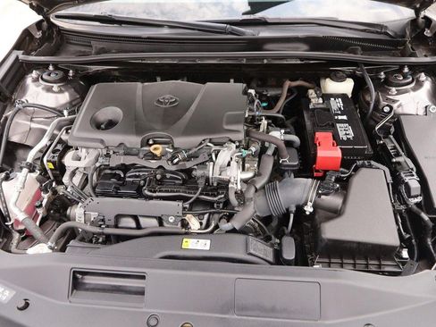 Used 2018 Toyota Camry XSE FWD image 26