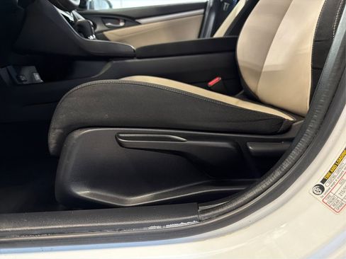 Used 2018 Honda Civic EX image 22
