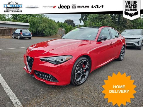 Used 2024 Alfa Romeo Giulia Veloce AWD/4WD image 1
