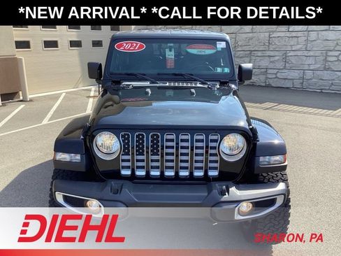 Used 2021 Jeep Gladiator Overland AWD/4WD image 3