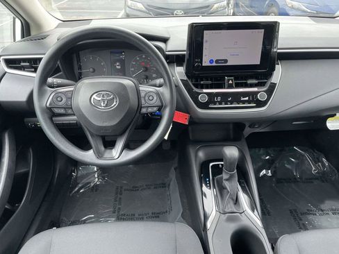 Used 2024 Toyota Corolla LE FWD image 24