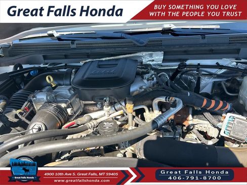 Used 2016 GMC Sierra 2500 Denali w/ Driver Alert Package AWD/4WD image 32