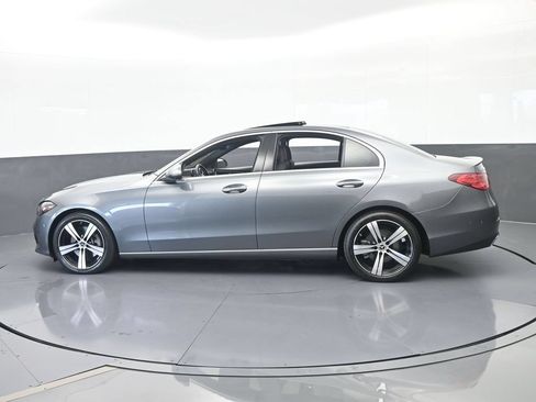 Used 2024 Mercedes-Benz C 300 Sedan image 3