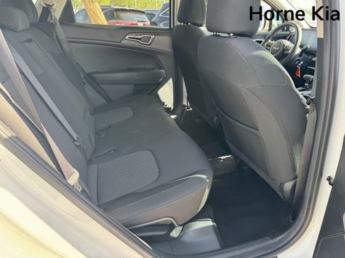 Used 2023 Kia Sportage LX FWD image 28