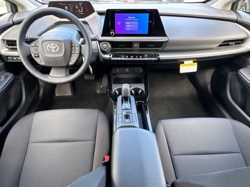 New 2027 Toyota Prius LE FWD image 20