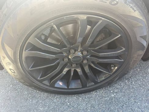 Used 2019 Land Rover Range Rover Sport HSE AWD/4WD image 25