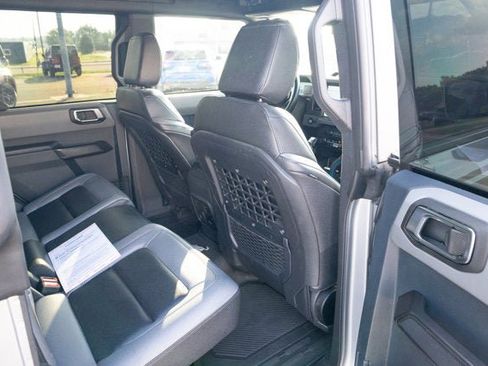 Used 2024 Ford Bronco Black Diamond image 35