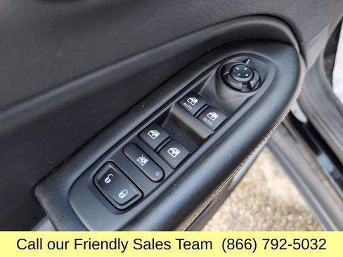 Used 2019 Jeep Compass Latitude w/ Cold Weather Group image 13