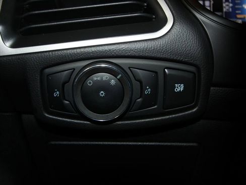 Used 2024 Ford Edge SEL AWD/4WD image 9