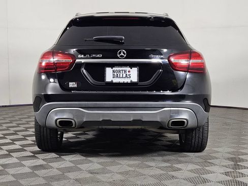 Used 2020 Mercedes-Benz GLA 250 4MATIC w/ Premium Package image 3