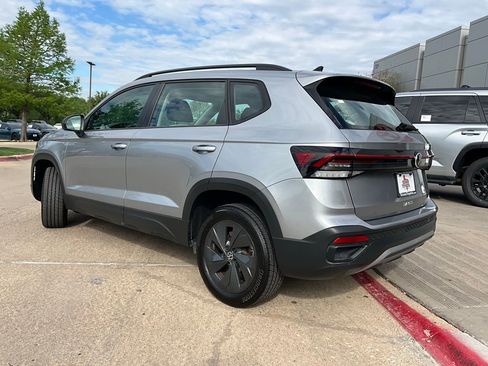 Used 2025 Volkswagen Taos S image 8