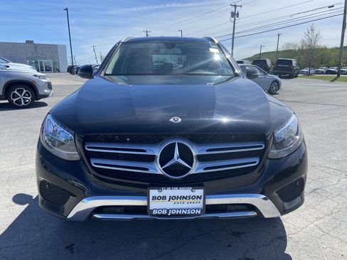 Used 2019 Mercedes-Benz GLC 300 4MATIC image 2